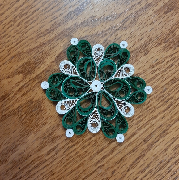 Handmade Paper Quilled Snowflake Ornaments - Picture 4 of 6